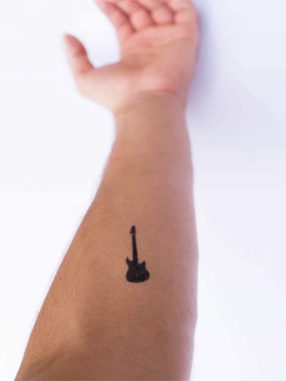 tatuaje guitarra